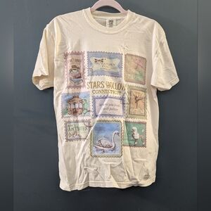 Stars Hollow Connecticut Graphic Tee Cream Stamp Print Women's Size Medium NWOT
